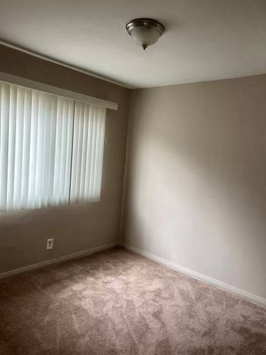 Main picture of 20843 Roseton Ave