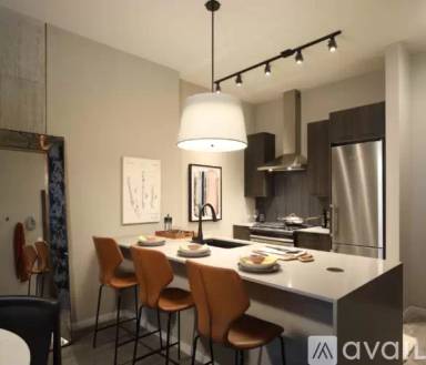 Main picture of 955 W Randolph St