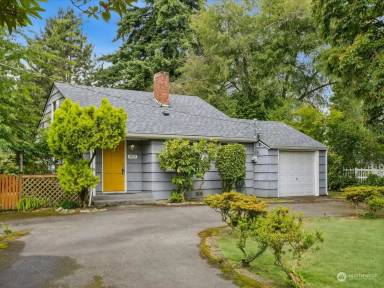 Main picture of 14005 19th Ave NE