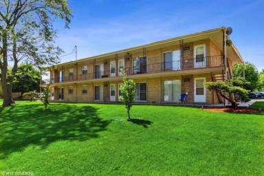 Main picture of Knox In Oak Forest