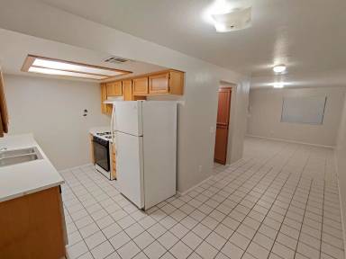 Main picture of 218 E St