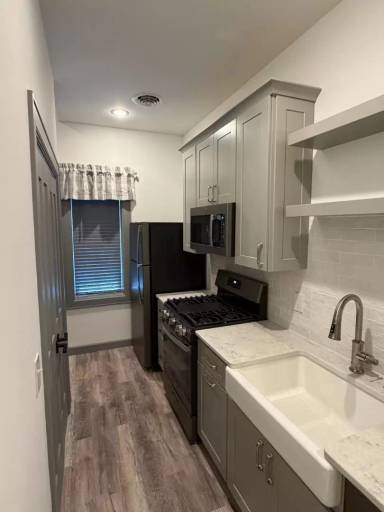 Main picture of 500 7th Ave