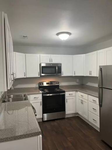 Main picture of 128 Rainbow Ct