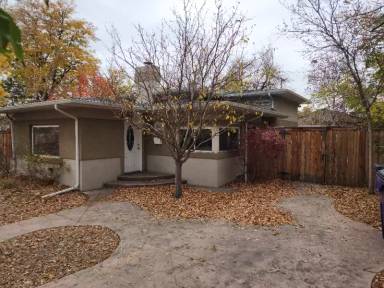 Main picture of 3835 Pecos St
