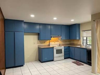 Main picture of 5 Tiverton Dr