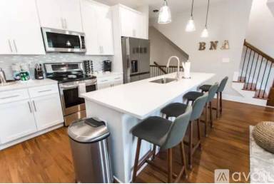 Main picture of 421 Elysian Fields Rd
