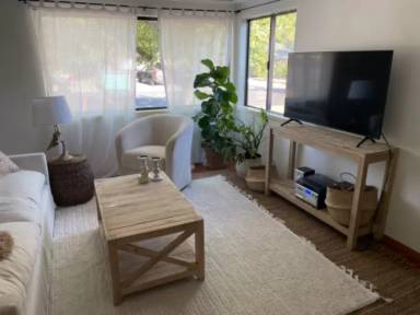 Main picture of 917 Sunset Pl