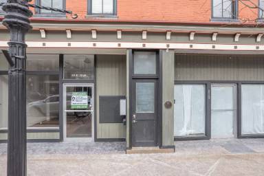 Main picture of 113 E High St
