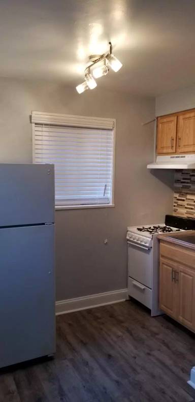 Main picture of 4746 S Capitol Ter SW