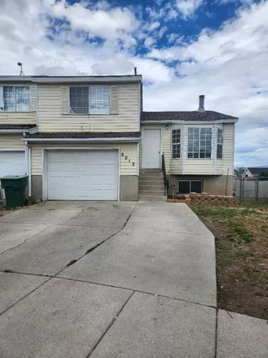 Main picture of 9015 S Goddard Cir