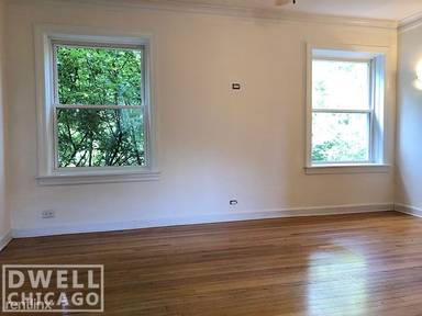 Main picture of 2305 W Winona St