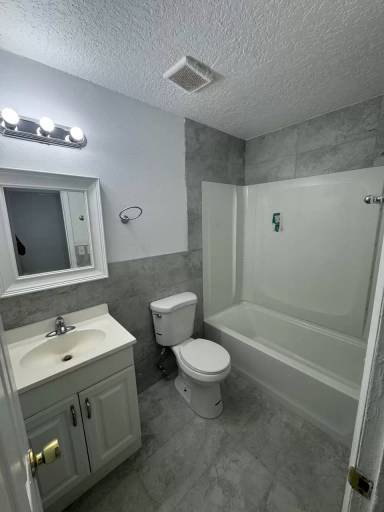 Main picture of 1023 N Brunnell Pkwy