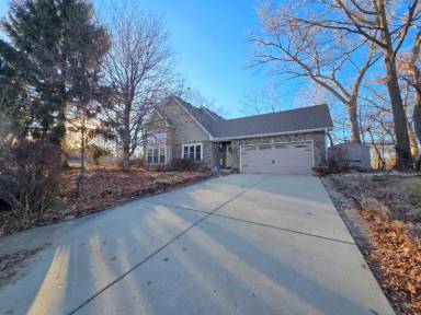 Main picture of 1025 Rosewood Dr