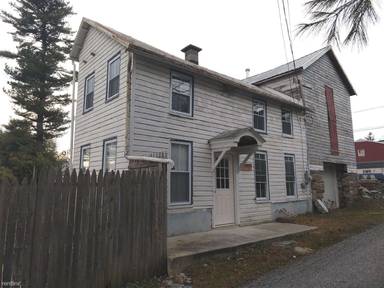 Main picture of 12 N Alley Rd