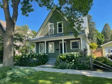 Main picture of 426 Superior Ave
