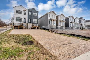 Main picture of 3801-3803 Dr Walter S Davis Blvd