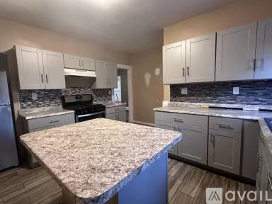 Main picture of 28 Silver Rd