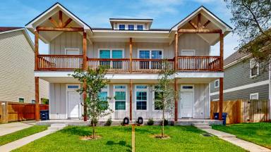 Main picture of 408 Poplar St