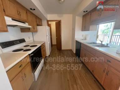 Main picture of 1569 Wisconsin Ave