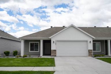 Main picture of 1562 E 480 S