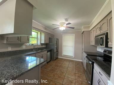 Main picture of 14161 Forest Glen Ln