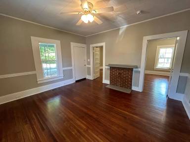 Main picture of 335 Patterson Ave