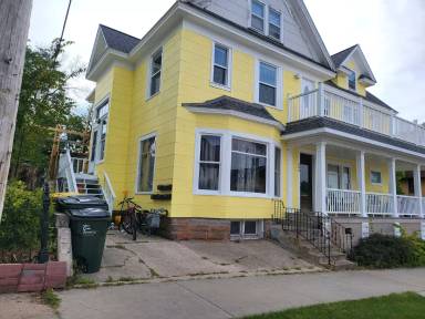 Main picture of 133 S Locust St