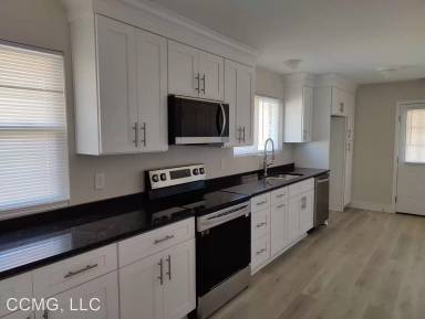 Main picture of 705-725 Creek Ridge Rd Apartments
