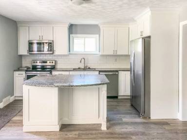 Main picture of 675 Overlook Dr