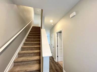 Main picture of 800 Dallas Dr