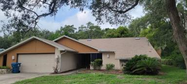 Main picture of 7765 Holiday Dr