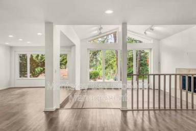Main picture of 4083 Sunset Ln