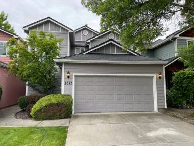 Main picture of 2643 Parkwood Village Ln