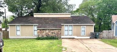 Main picture of 5811 Jardin Pl