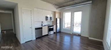 Main picture of 3225 Blake St
