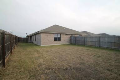 Main picture of 3502 Dustin Ct