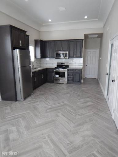 Main picture of 2043 E Cesar E Chavez Ave