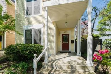 Main picture of 1386 S 6th St