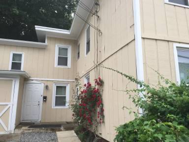 Main picture of 107 Liberty St