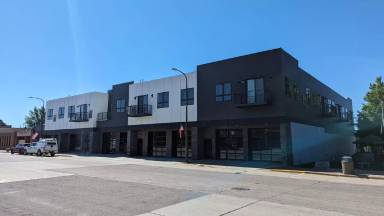 Main picture of 118 W Main St