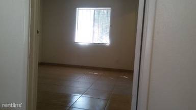 Main picture of 1642 E Monroe St Apartments