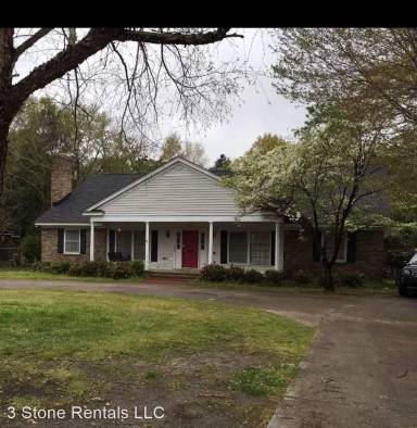 Main picture of 815 W Palmetto St