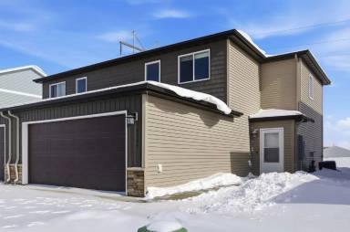 Main picture of 4304 Estate Dr S