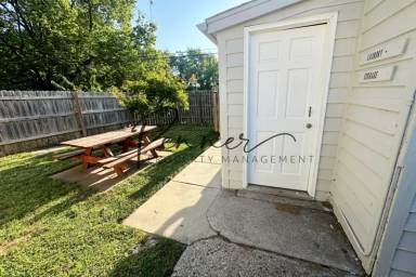 Main picture of 1230 W Ruby Ave