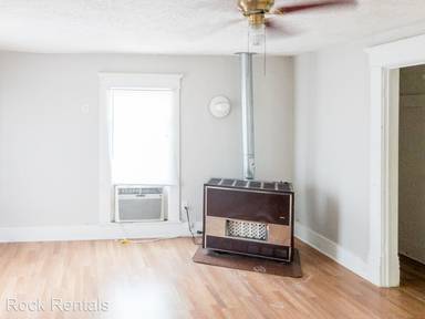 Main picture of 725 E Sherman St