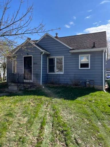 Main picture of 1601 W 11th St