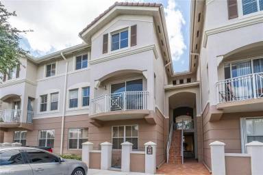 Main picture of 8882 W Flagler St
