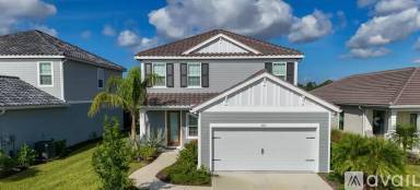 Main picture of 9912 Crystal Isles Cir