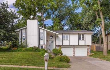 Main picture of 12750 Forestdale Dr