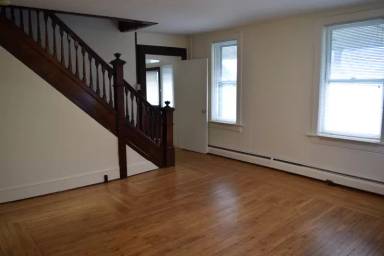 Main picture of 1059 Fairground Rd